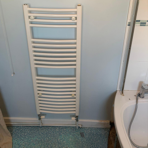 Bathroom towel rail