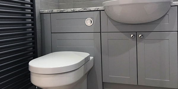 Toilet & sink